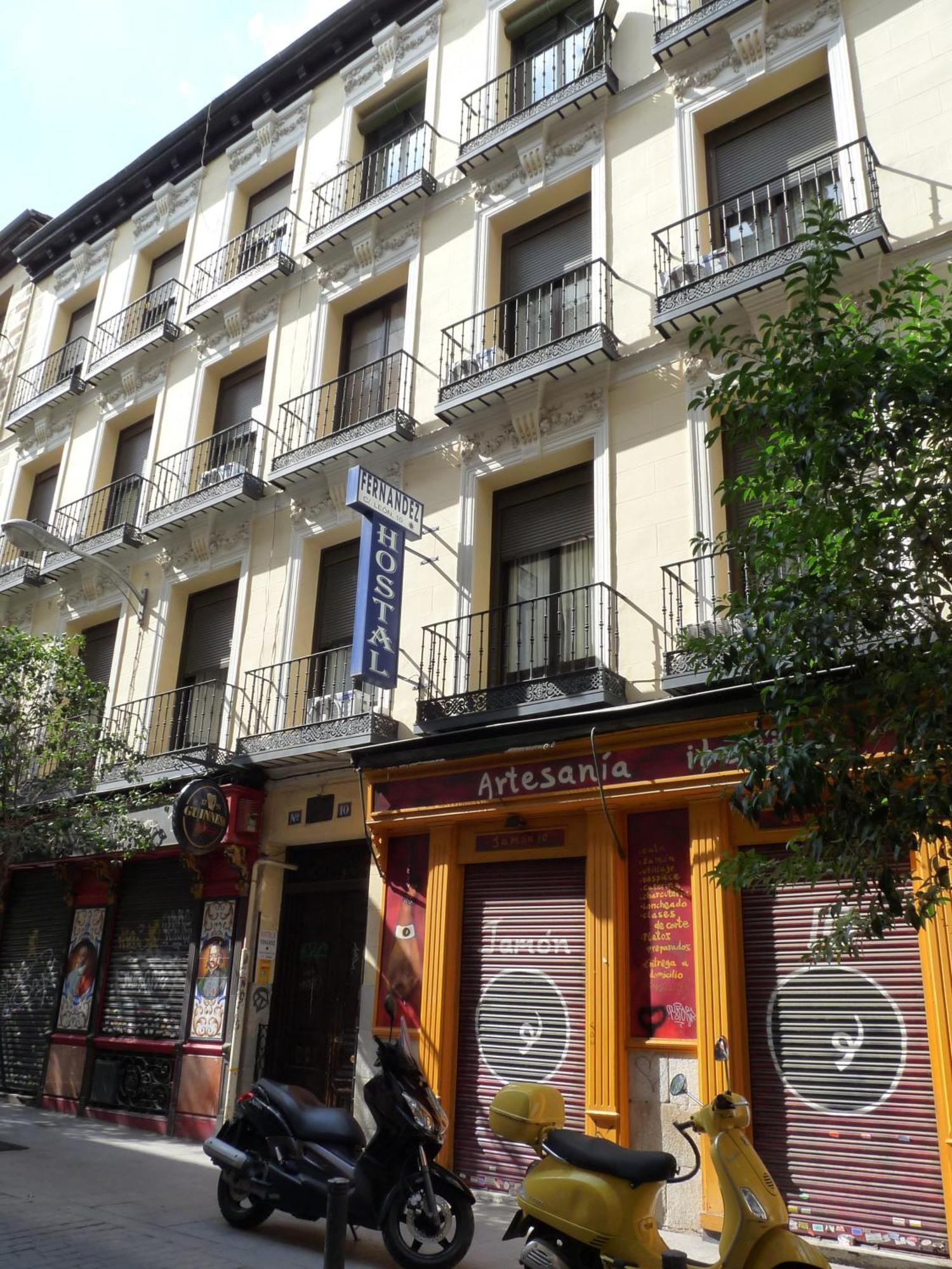Hostal Fernandez Мадрид Экстерьер фото
